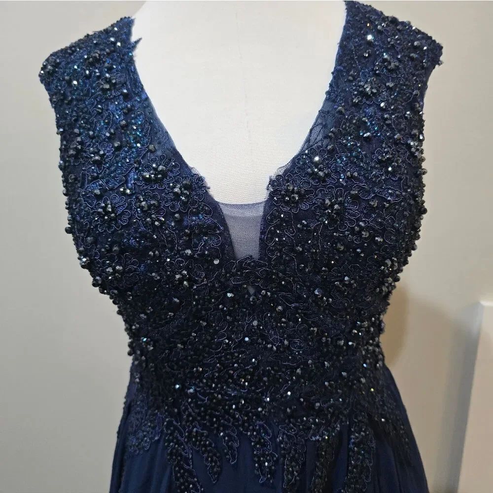 Mac Duggal 20265 Cap Sleeve Applique Bodice Flowy Gown NWT Size 2 Navy Blue - Picture 6 of 8